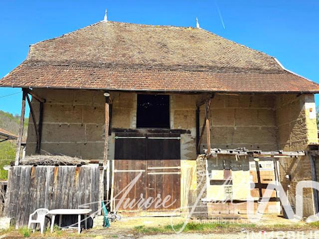 Ferme vente à La Tour-du-Pin, Pressins