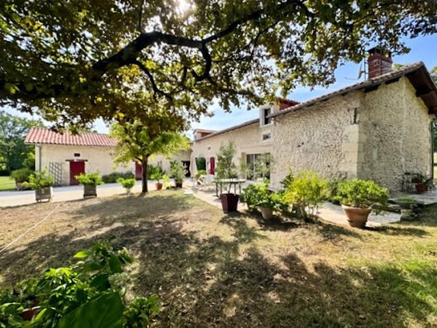 Ferme vente à Périgueux, Saint-astier