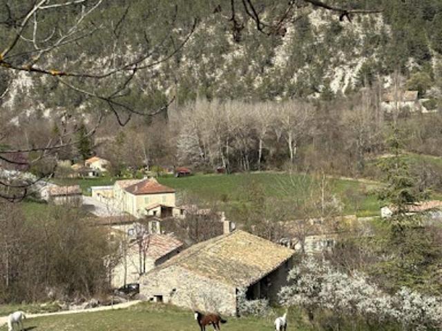 Ferme vente à Establet, Drôme