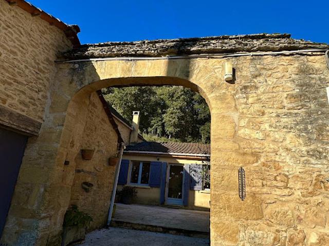 Ferme vente à Sarlat-la-Canéda, Prats-de-carlux