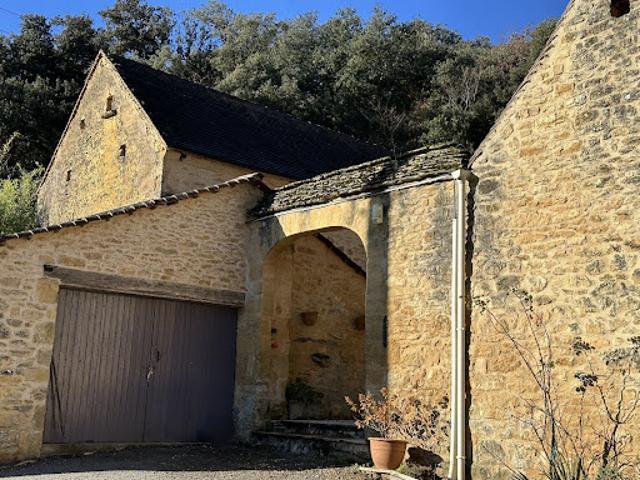 Ferme vente à Sarlat-la-Canéda, Prats-de-carlux