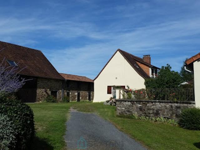 Maison vente à Nontron, Mialet