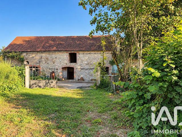 Ferme vente à La Croix, Chauffour-sur-Vell