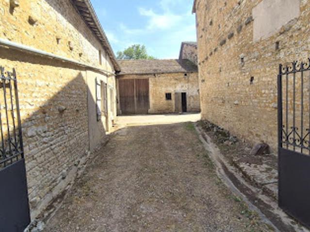 Ferme vente à Saint-Dizier, Maizières