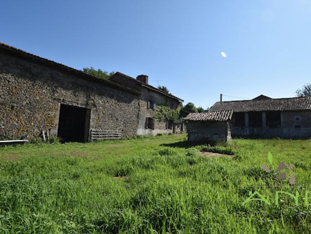 Ferme vente à Nontron, Busserolles
