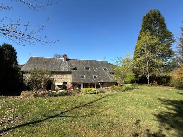 Ferme vente à Château-Chinon (Ville), Brassy