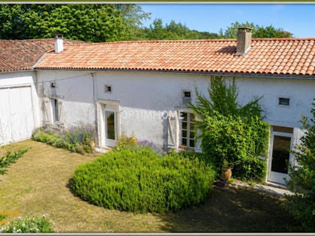 Ferme vente à Angoulême, Chalais