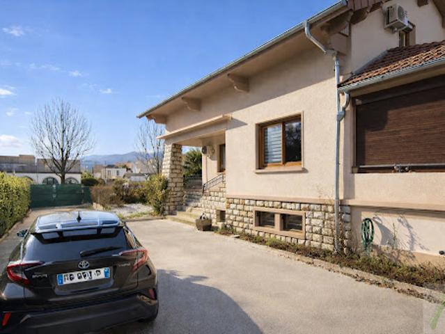 Local Commercial vente à Boncelin, Aix-les-Bains