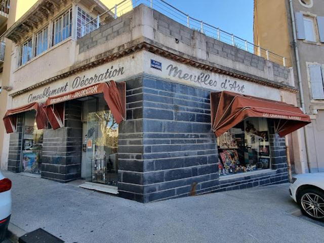 Local Commercial vente à Les Prés Saint-Jean, Alès