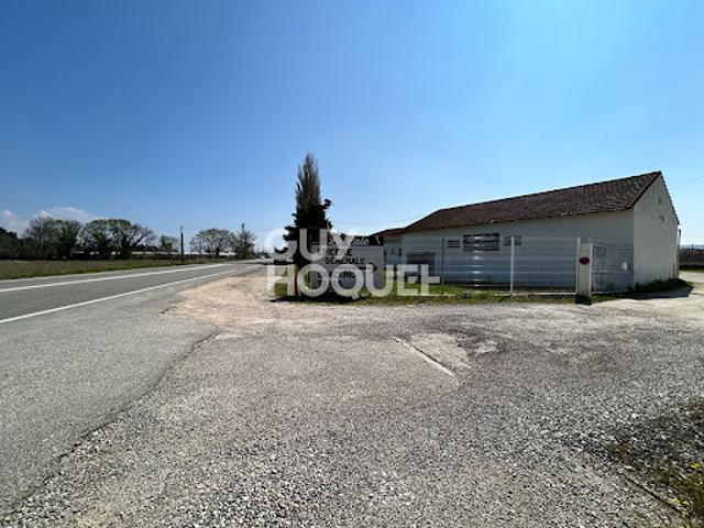 Local Commercial vente à Apt, Cavaillon