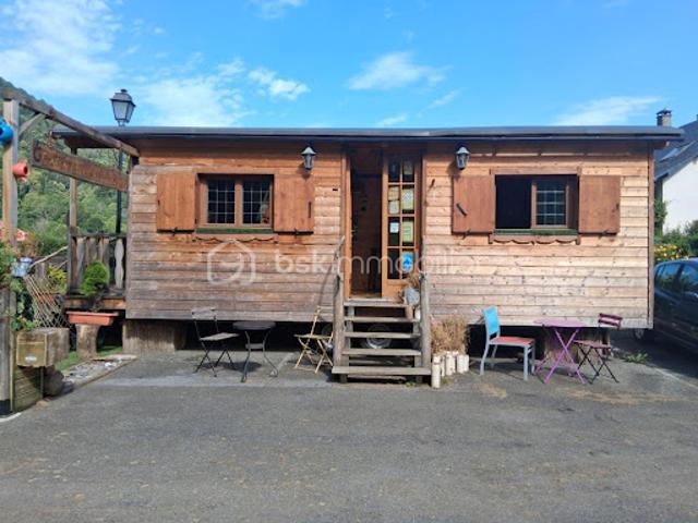 Local Commercial vente à Oloron-Sainte-Marie, Escot