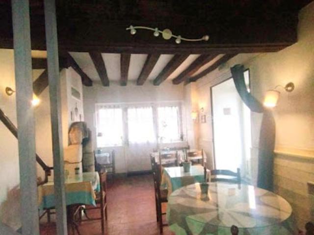 Local Commercial vente à Montargis, Gien