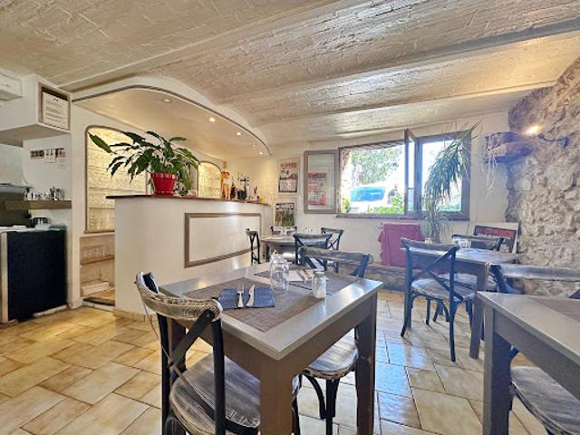 Local Commercial vente à Gréolières, Alpes-Maritimes