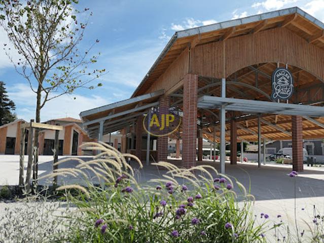 Local Commercial vente à Lesparre-Médoc, Lacanau