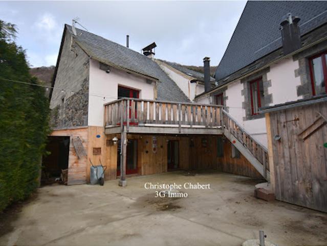Local Commercial vente à Issoire, Mont-dore