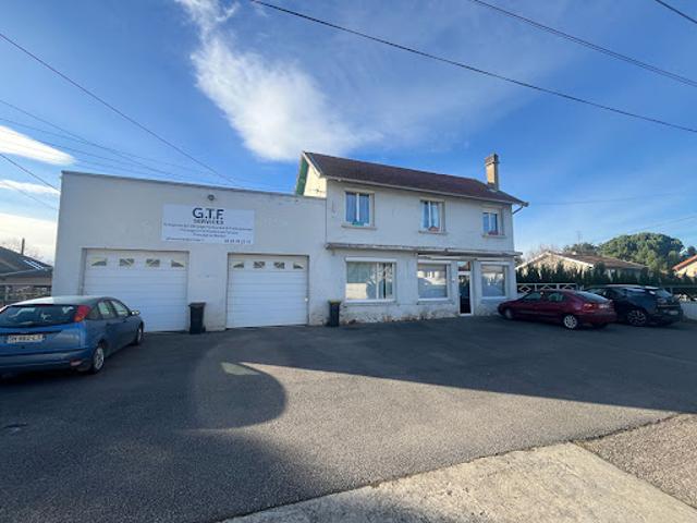 Local Commercial vente à Roanne, Mably