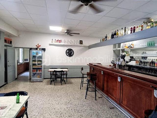 Local Commercial vente à Forcalquier, Manosque