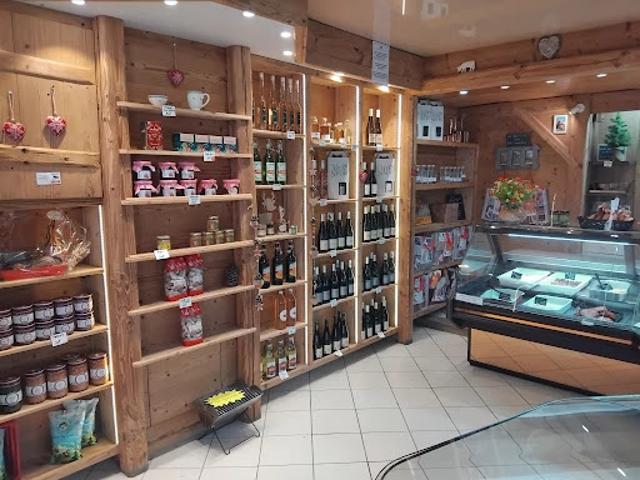 Local Commercial vente à Bellecombe, Grand-Aigueblanche