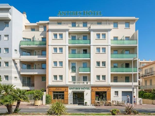 Local Commercial vente à Centre Ville, Antibes