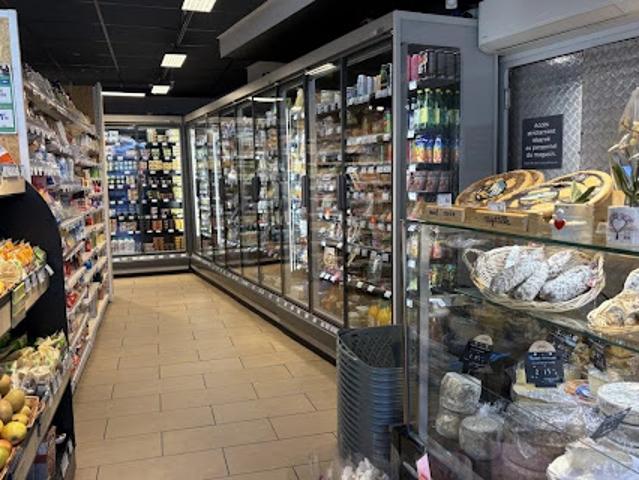 Local Commercial vente à Tincave, Bozel