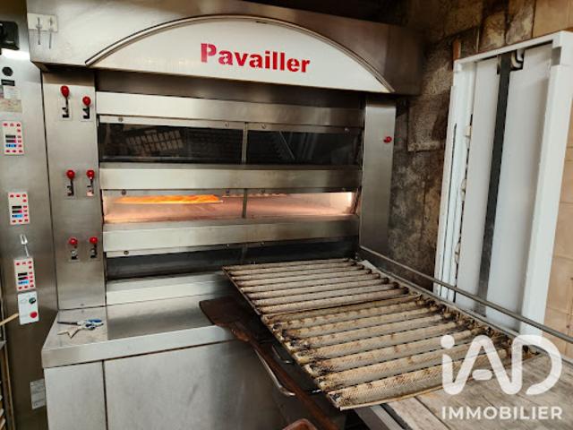 Local Commercial vente à Évron