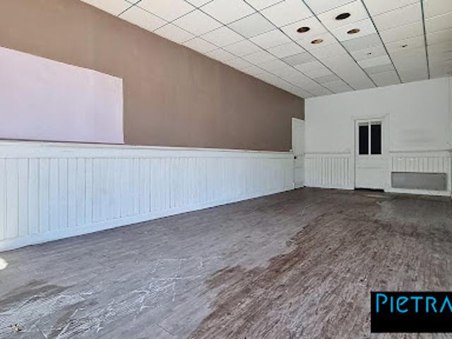 Local Commercial vente à Villefranche-sur-Saône, Rhône