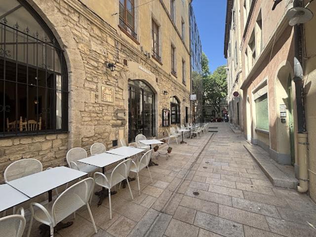 Local Commercial vente à Nîmes