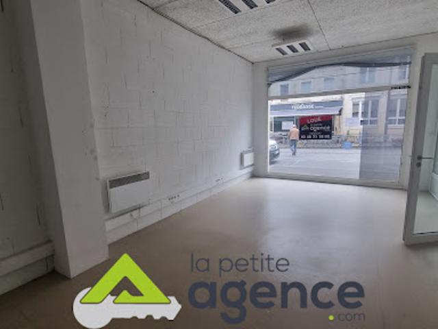 Local Commercial vente à Vierzon, Cher