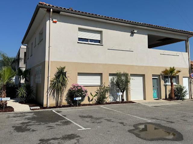 Local Commercial vente à Tournon-sur-Rhône, Saint-péray