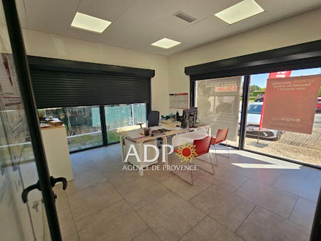 Local Commercial vente à Arrondissement de Draguignan, Callian