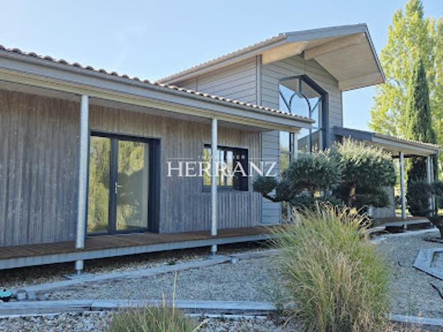 Local Commercial vente à Beurret, Les Artigues-de-Lussac