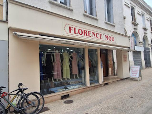 Local Commercial vente à Sens