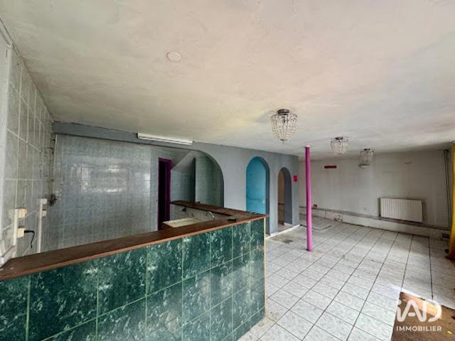 Local Commercial vente à Fontainebleau