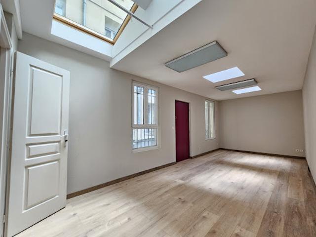 Local Commercial vente à Paris, Île-de-France