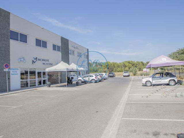Local Commercial vente à Arrondissement de Toulon, Carqueiranne