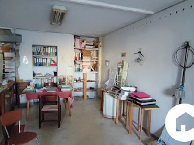 Local Commercial vente à Oloron-Sainte-Marie, Oloron-sainte-marie