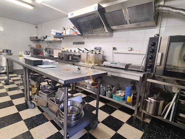 Local Commercial vente à Montreuil-sur-Mer, Montreuil