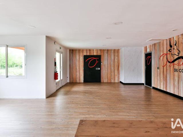 Local Commercial vente à Niort, Prahecq