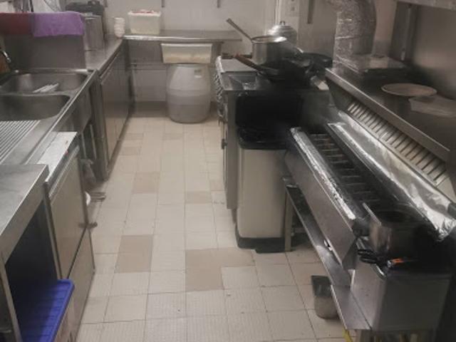 Local Commercial vente à Nanterre, Courbevoie