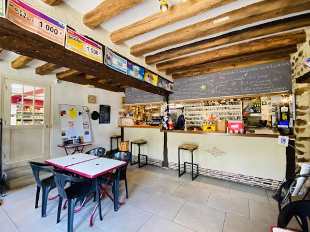Local Commercial vente à Fontainebleau, Dormelles