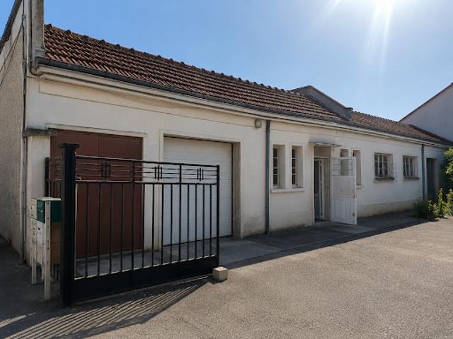 Local Commercial vente à Quartier de la Cité, Troyes
