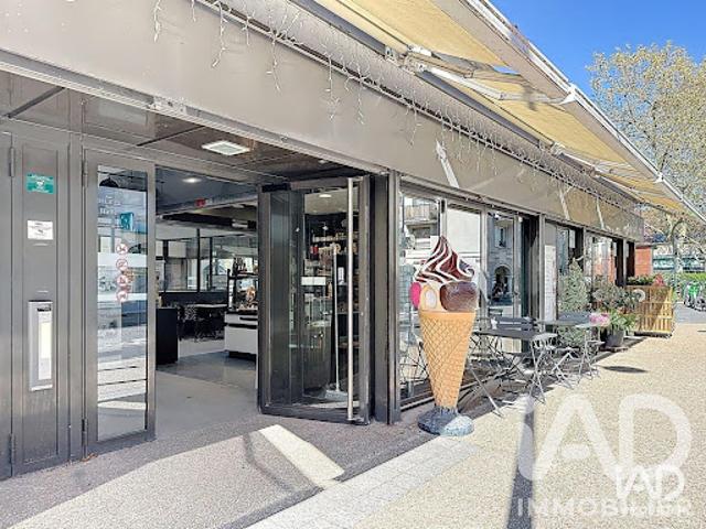 Local Commercial vente à Saint-Germain-en-Laye, Carrières-sur-seine