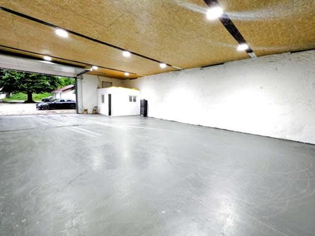 Local Commercial vente à Grand Pont, Montréal-la-Cluse
