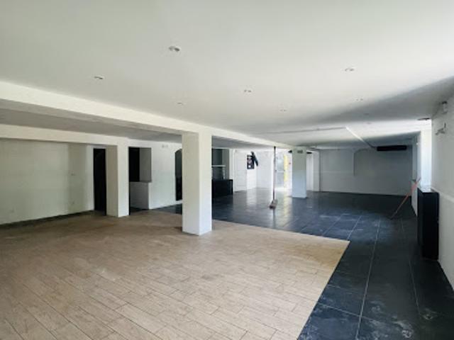 Local Commercial vente à Besançon