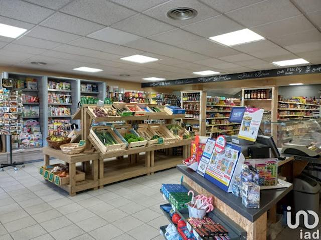 Local Commercial vente à Lacour, Nedde