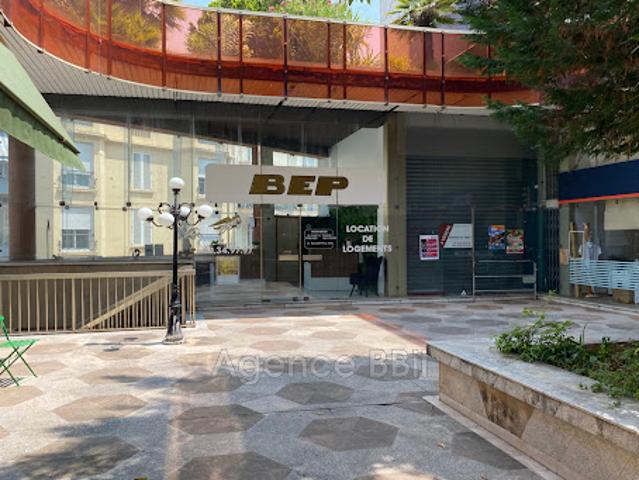 Local Commercial vente à Grasse, Antibes