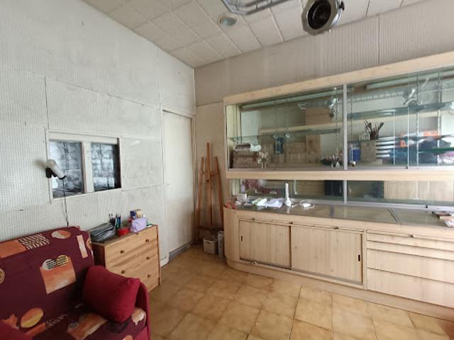 Local Commercial vente à Argelès-Gazost, Lourde