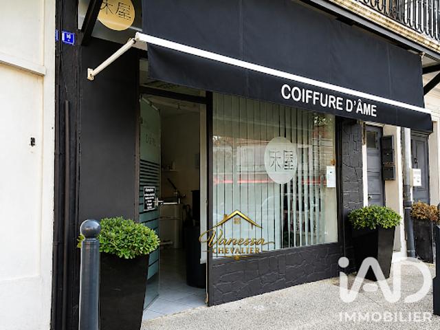 Local Commercial vente à Carpentras, Valréas
