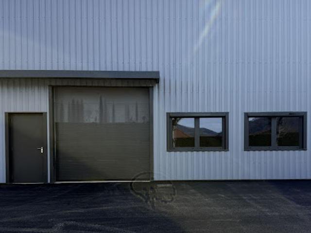 Local Commercial vente à Grenoble, Saint-etienne-de-crossey
