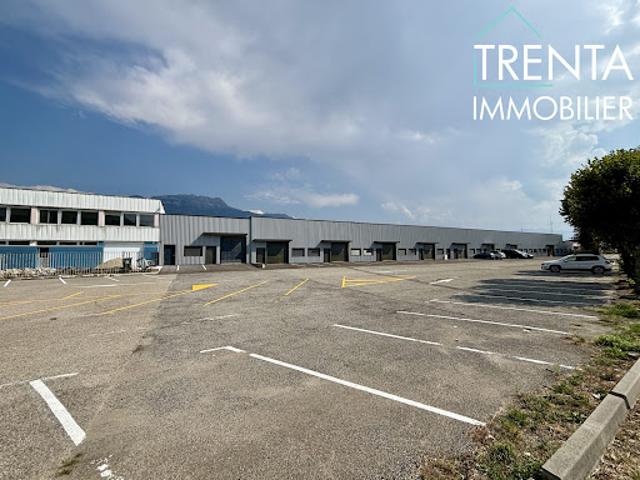 Local Commercial vente à Grenoble, Saint-etienne-de-crossey